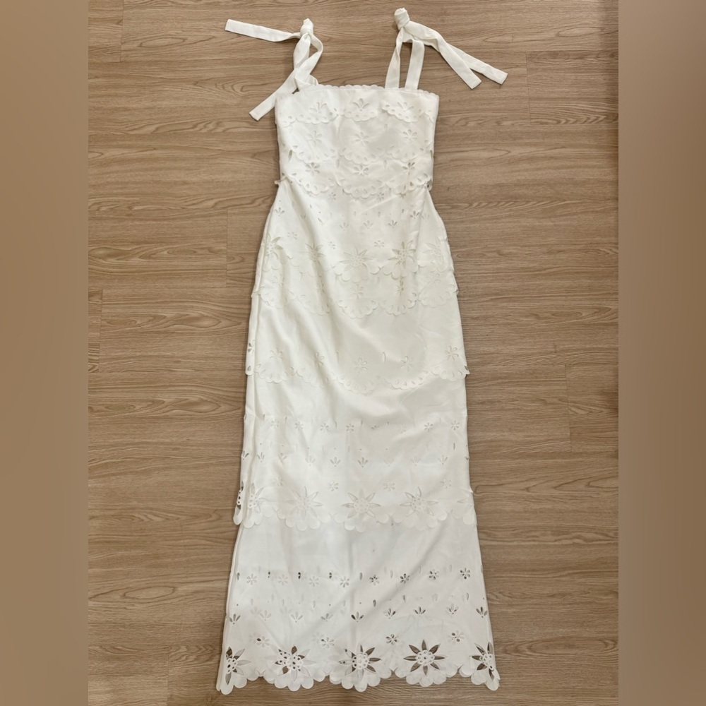 Petal & pup laser cut floral scalloped maxi dress nwot - Picture 6 of 6